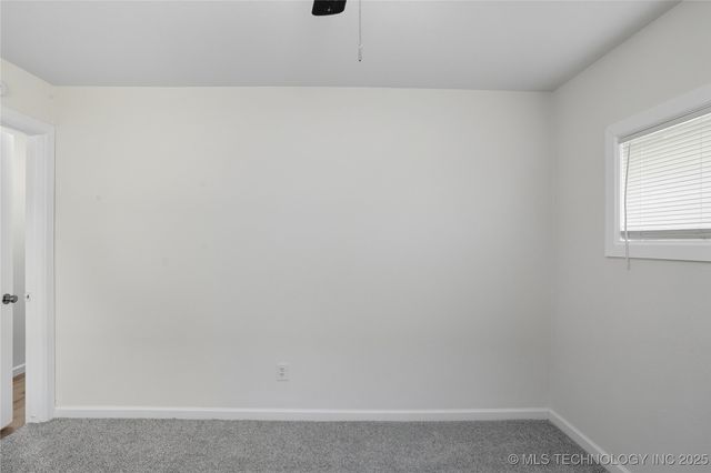 402 N Lincoln Avenue, Wagoner, OK 74467