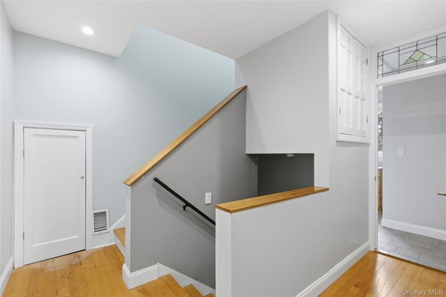 62 Van Wyck Street, Croton-on-hudson, NY 10520