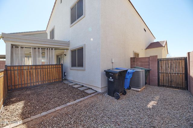 8616 W CROWN KING Road, Tolleson, AZ 85353