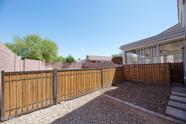 8616 W CROWN KING Road, Tolleson, AZ 85353