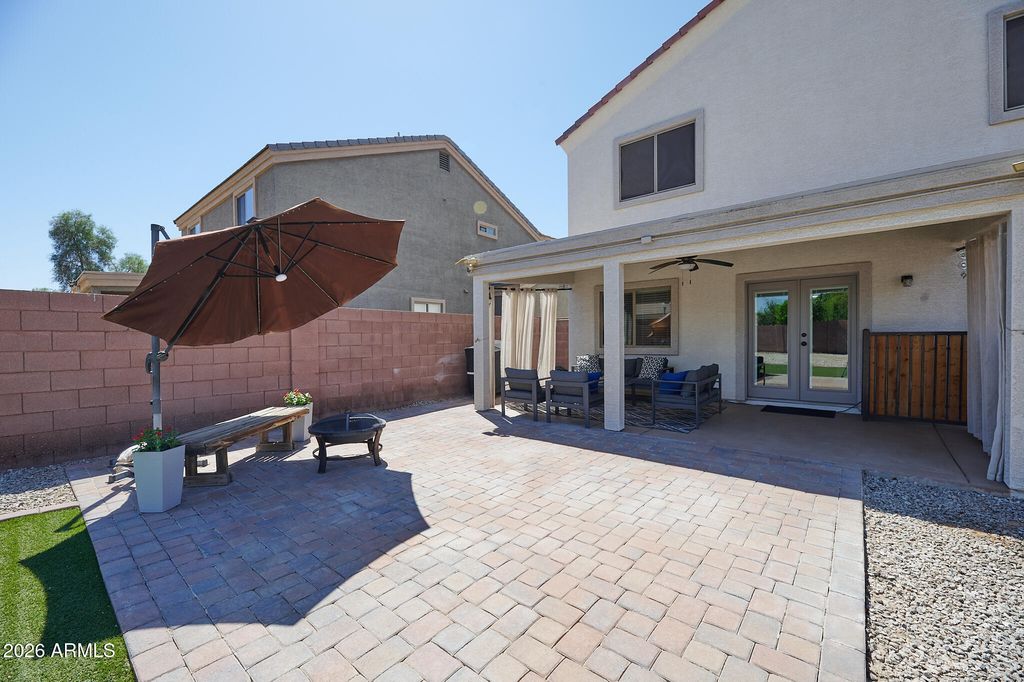 Image 27 of property listing at 8616 W CROWN KING Road, Tolleson, AZ 85353
