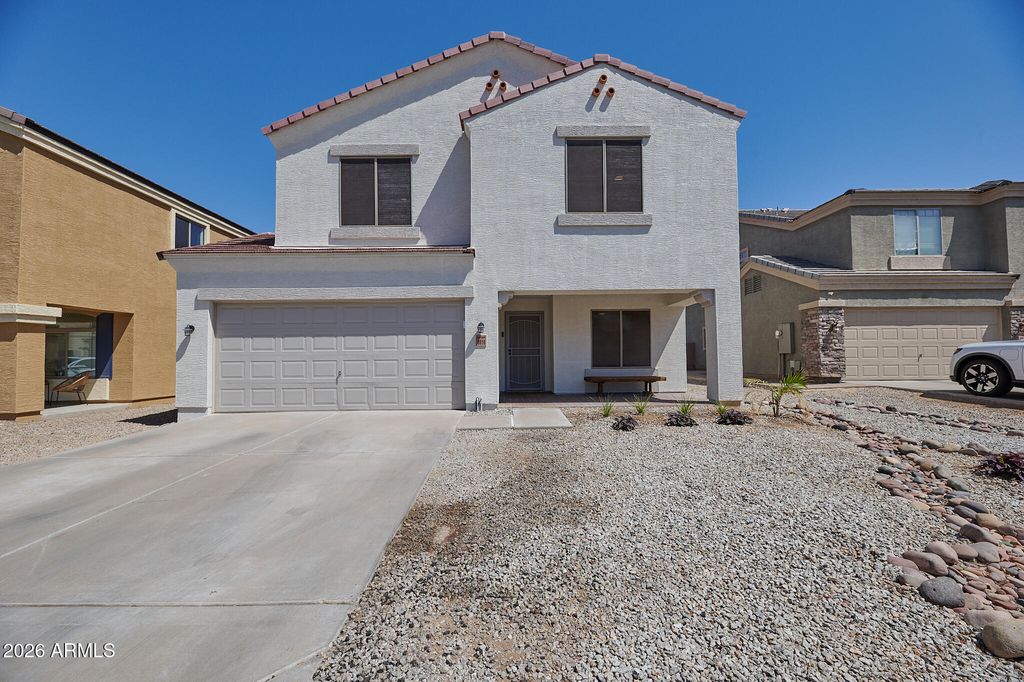 Image 28 of property listing at 8616 W CROWN KING Road, Tolleson, AZ 85353