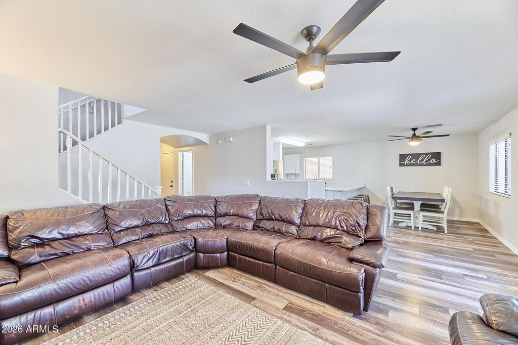 Image 6 of property listing at 8616 W CROWN KING Road, Tolleson, AZ 85353