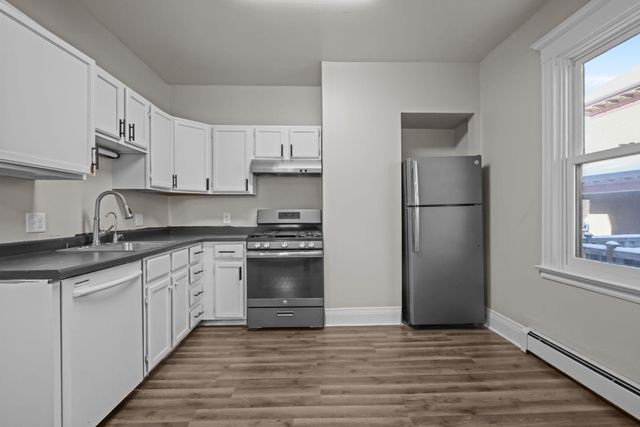 2209 Aldrich Avenue S, Minneapolis, MN 55405