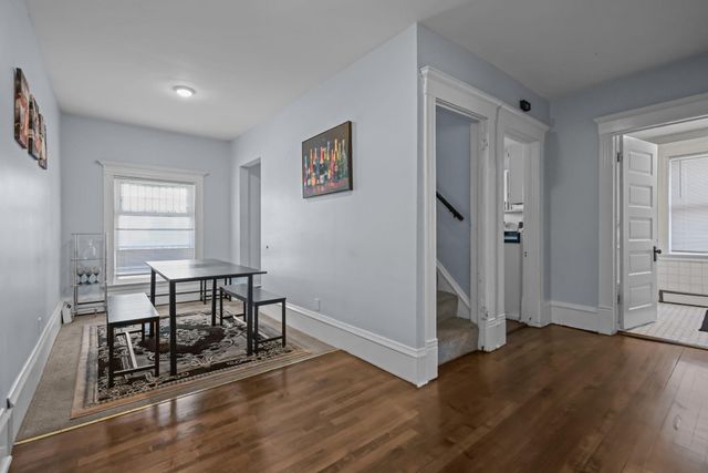 2209 Aldrich Avenue S, Minneapolis, MN 55405