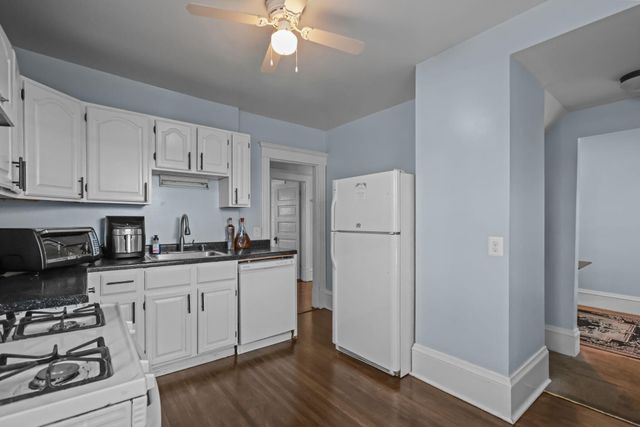 2209 Aldrich Avenue S, Minneapolis, MN 55405