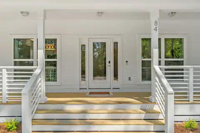 84 N 4Th Street, Santa Rosa Beach, FL 32459