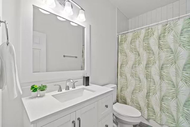 84 N 4Th Street, Santa Rosa Beach, FL 32459