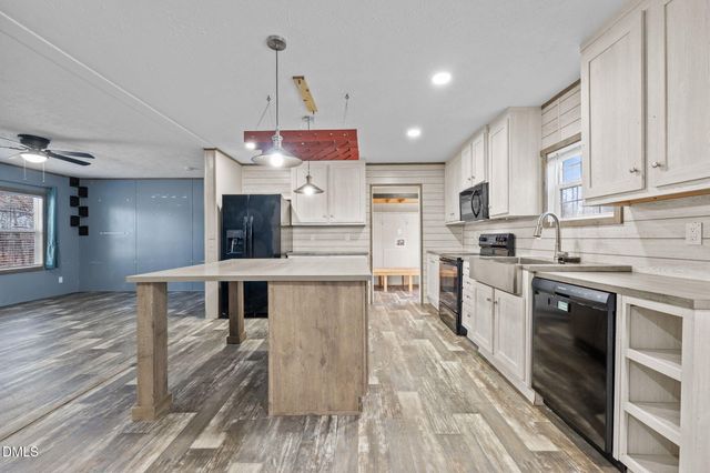 182 Pond View Drive, Ruffin, NC 27326