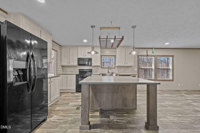 182 Pond View Drive, Ruffin, NC 27326