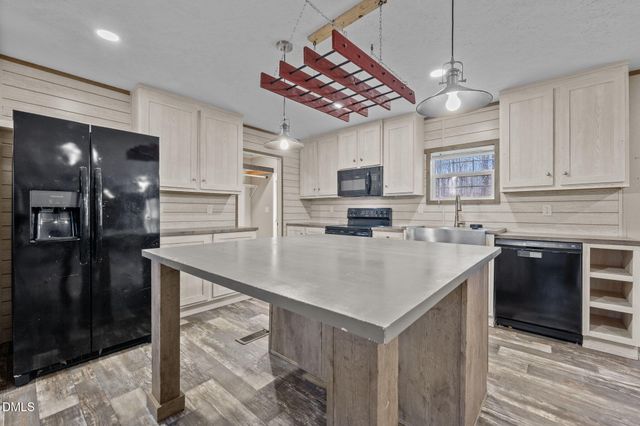 182 Pond View Drive, Ruffin, NC 27326