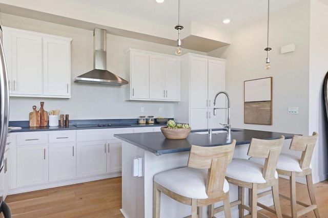 191 Waters Park Circle, San Mateo, CA 94403