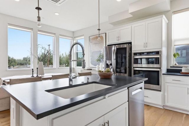 191 Waters Park Circle, San Mateo, CA 94403