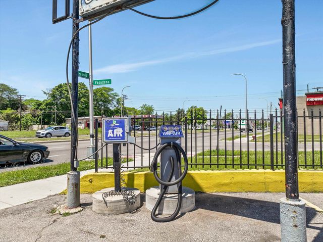 13730 Livernois Street, Detroit, MI 48238