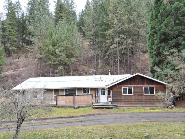 46582 Highway 12, Peck, ID 83545