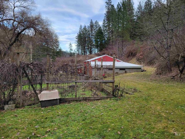 46582 Highway 12, Peck, ID 83545