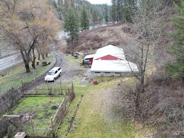 46582 Highway 12, Peck, ID 83545