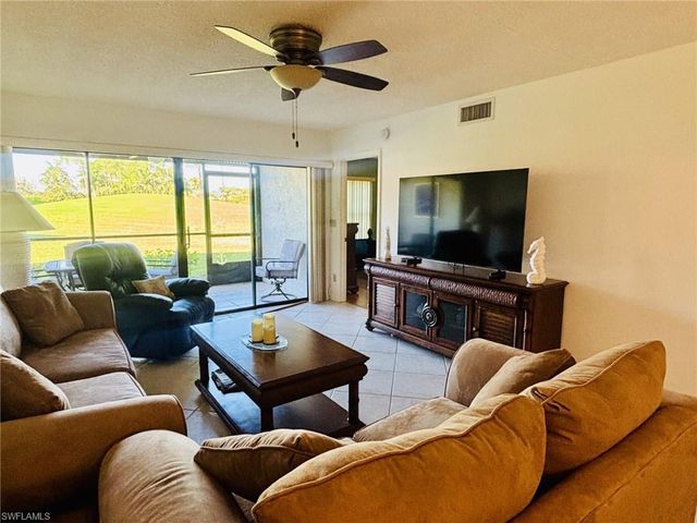 605 Augusta BLVD # 4, Naples, FL 34113