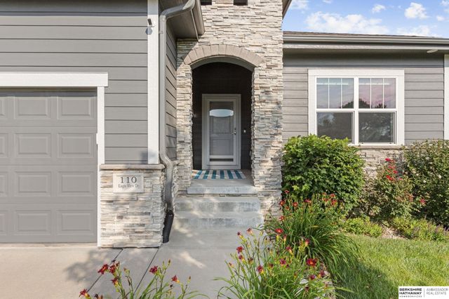 110 Eagle View Drive, Ashland, NE 68003