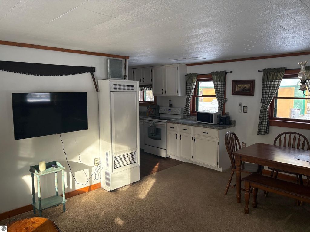 Image 15 of property listing at 19248 Caberfae Highway, Wellston, MI 49689