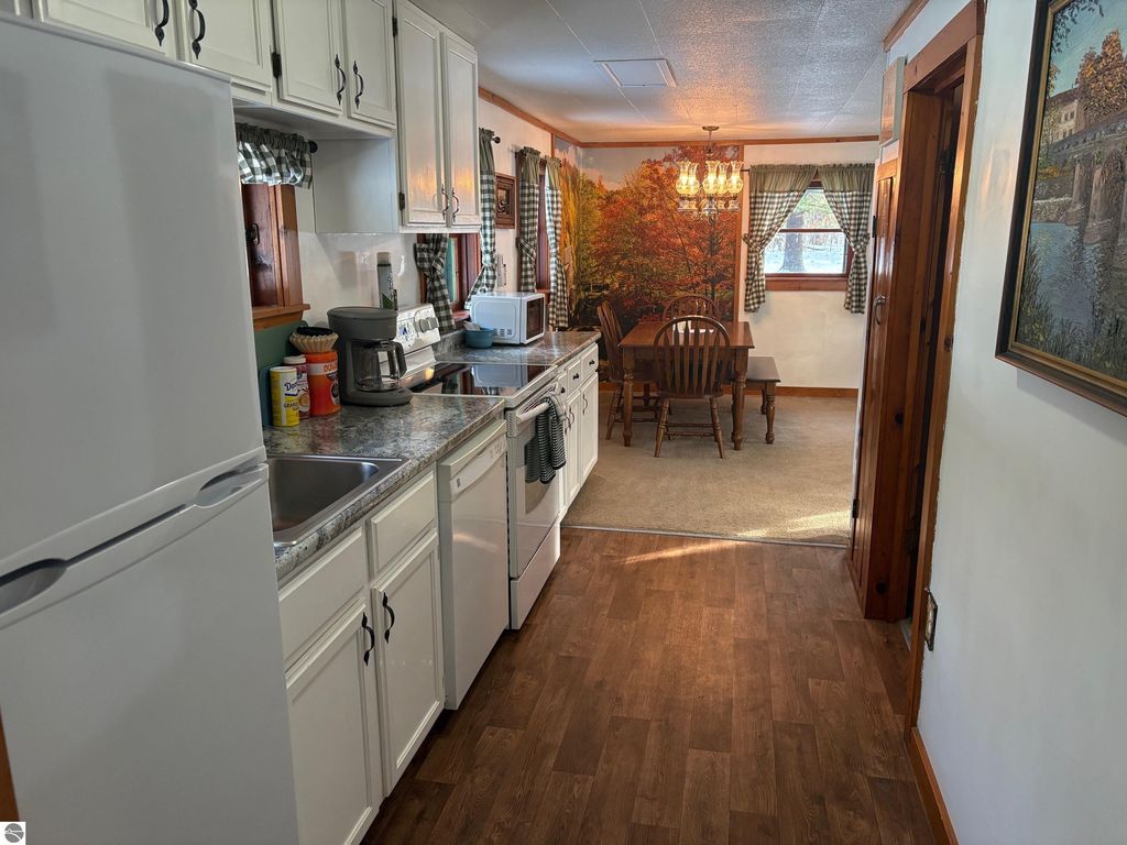 Image 19 of property listing at 19248 Caberfae Highway, Wellston, MI 49689