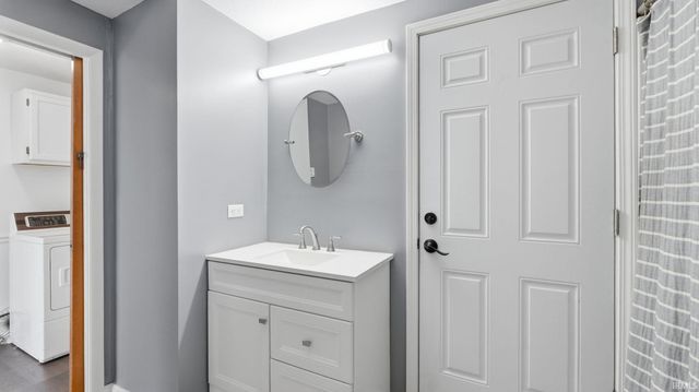 10012 Hosler Road, Leo, IN 46765