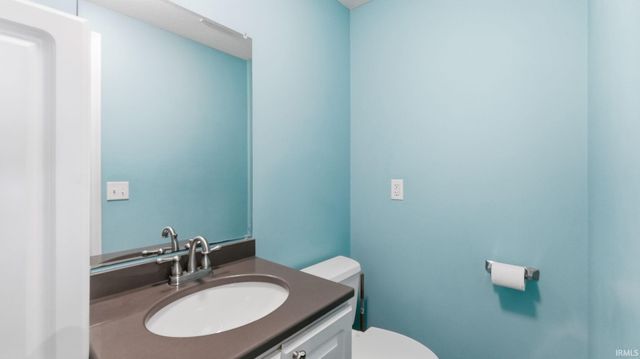 10012 Hosler Road, Leo, IN 46765