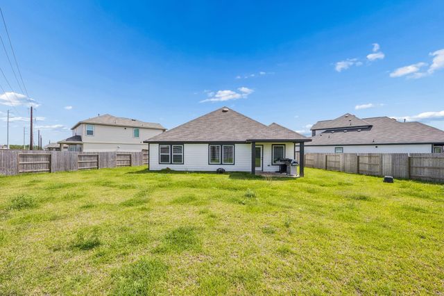 4989 Perennial Lane, La Marque, TX 77568