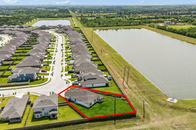 4989 Perennial Lane, La Marque, TX 77568