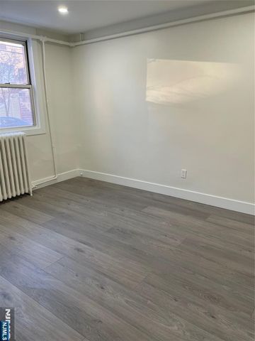 317 7th Street 1, Union City, NJ 07087