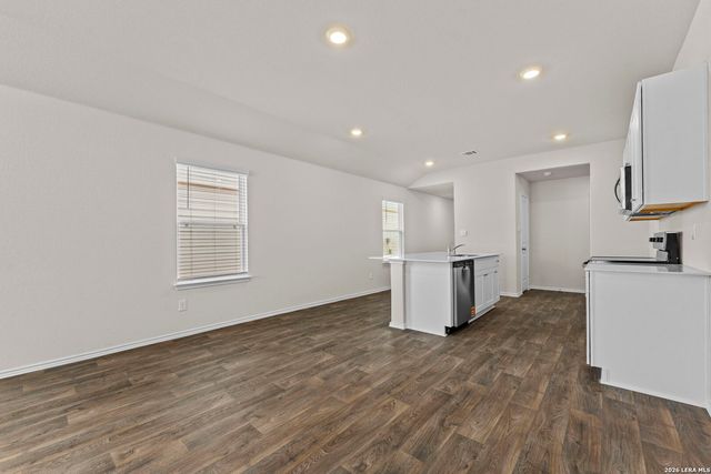 1530 Champagne Oak, New Braunfels, TX 78130