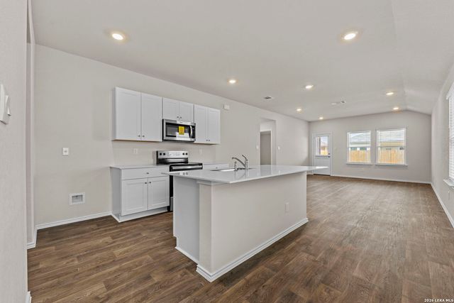 1530 Champagne Oak, New Braunfels, TX 78130