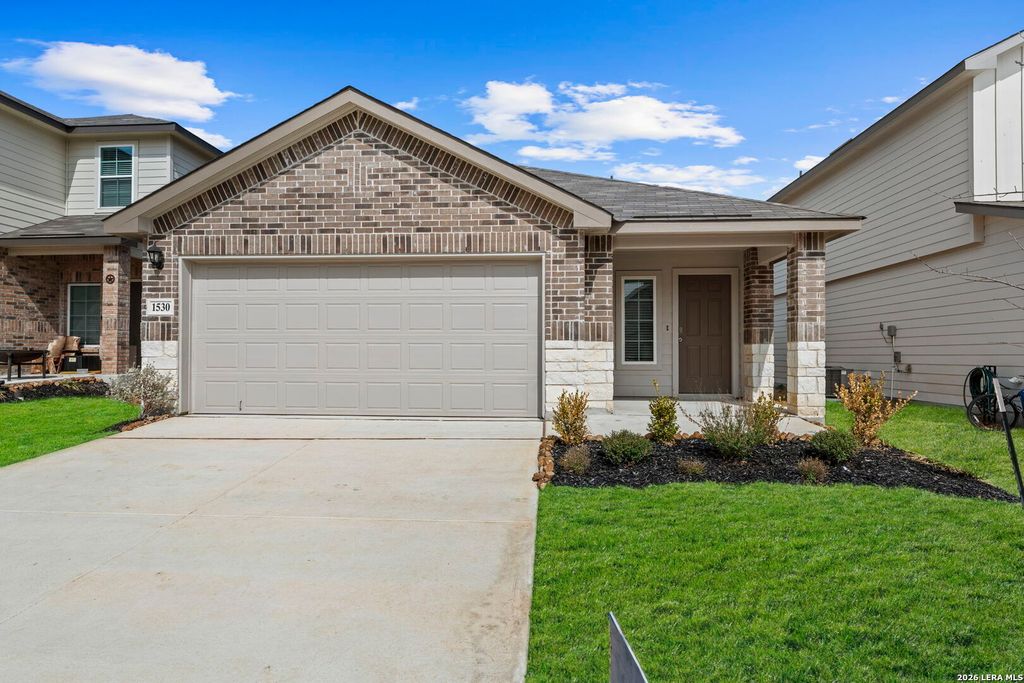 1530 Champagne Oak, New Braunfels, TX 78130