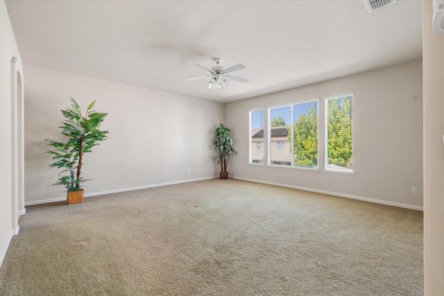 2525 Marsh Wren Way, Elk Grove, CA 95757