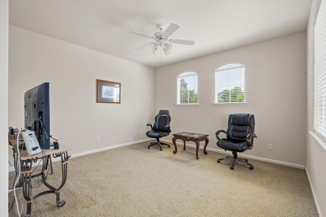 2525 Marsh Wren Way, Elk Grove, CA 95757