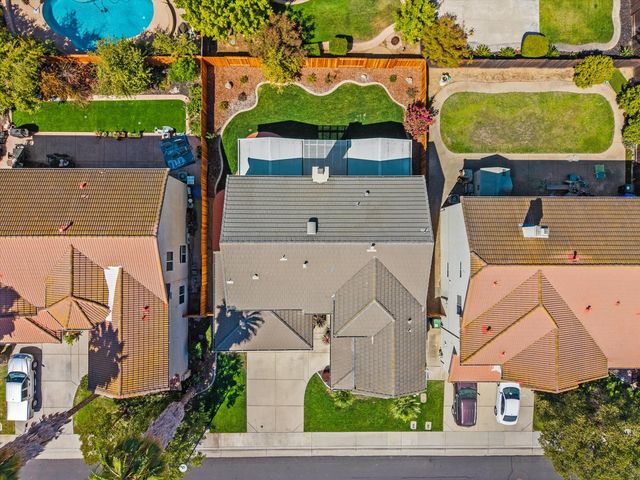 2525 Marsh Wren Way, Elk Grove, CA 95757