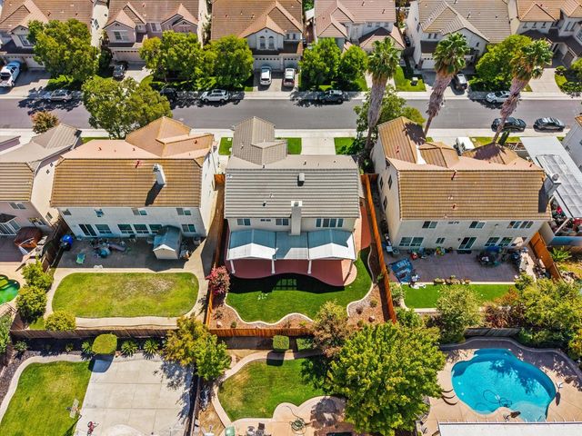 2525 Marsh Wren Way, Elk Grove, CA 95757