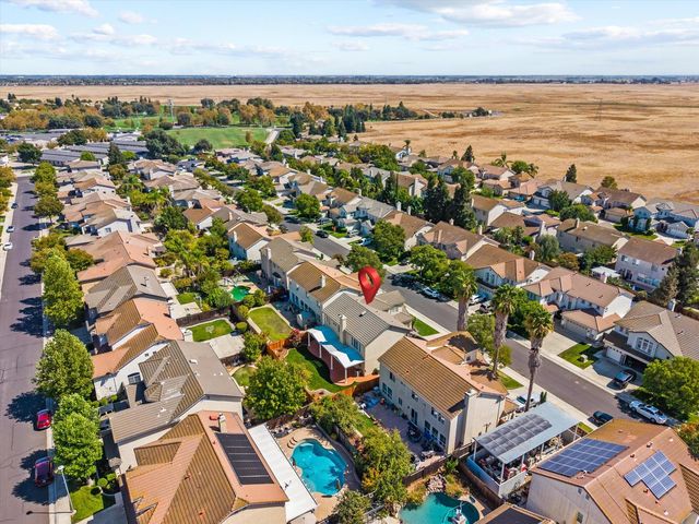 2525 Marsh Wren Way, Elk Grove, CA 95757