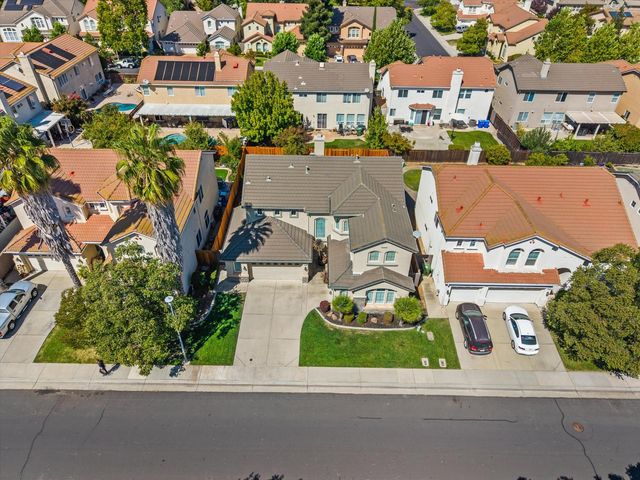2525 Marsh Wren Way, Elk Grove, CA 95757