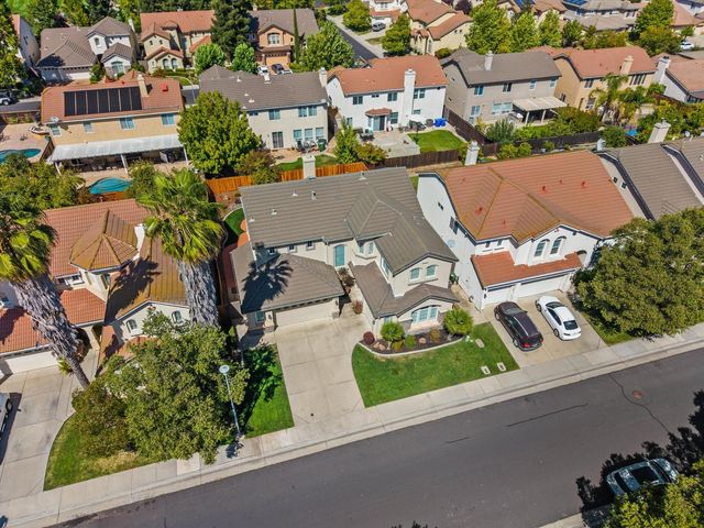 2525 Marsh Wren Way, Elk Grove, CA 95757