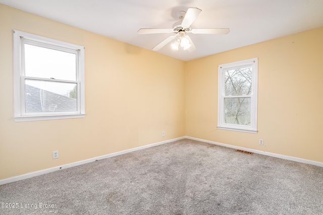 1604 Hopkins Ct, La Grange, KY 40031