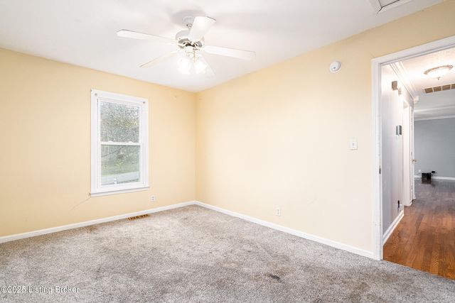 1604 Hopkins Ct, La Grange, KY 40031