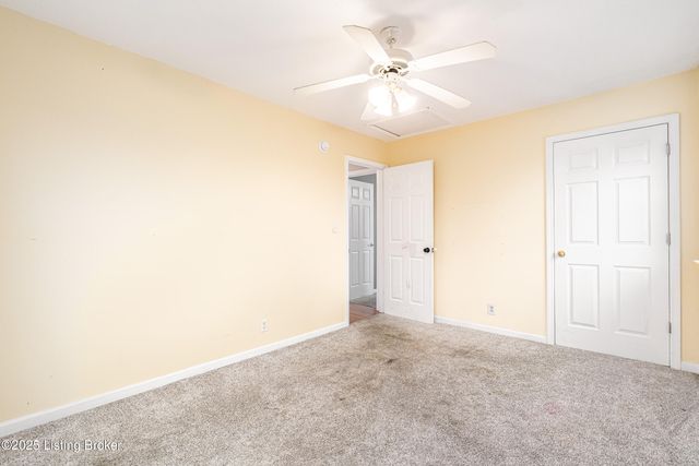 1604 Hopkins Ct, La Grange, KY 40031