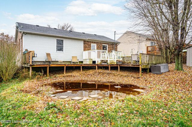 1604 Hopkins Ct, La Grange, KY 40031