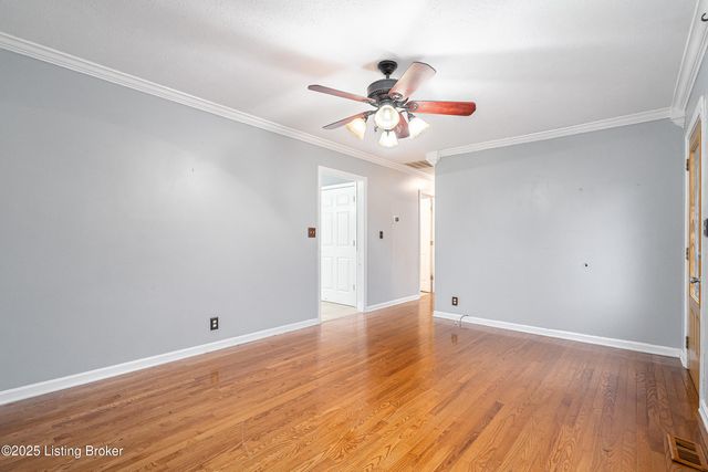 1604 Hopkins Ct, La Grange, KY 40031