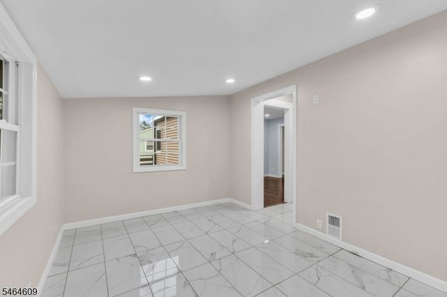 418 Harrison Ave, Manville Boro, NJ 08835