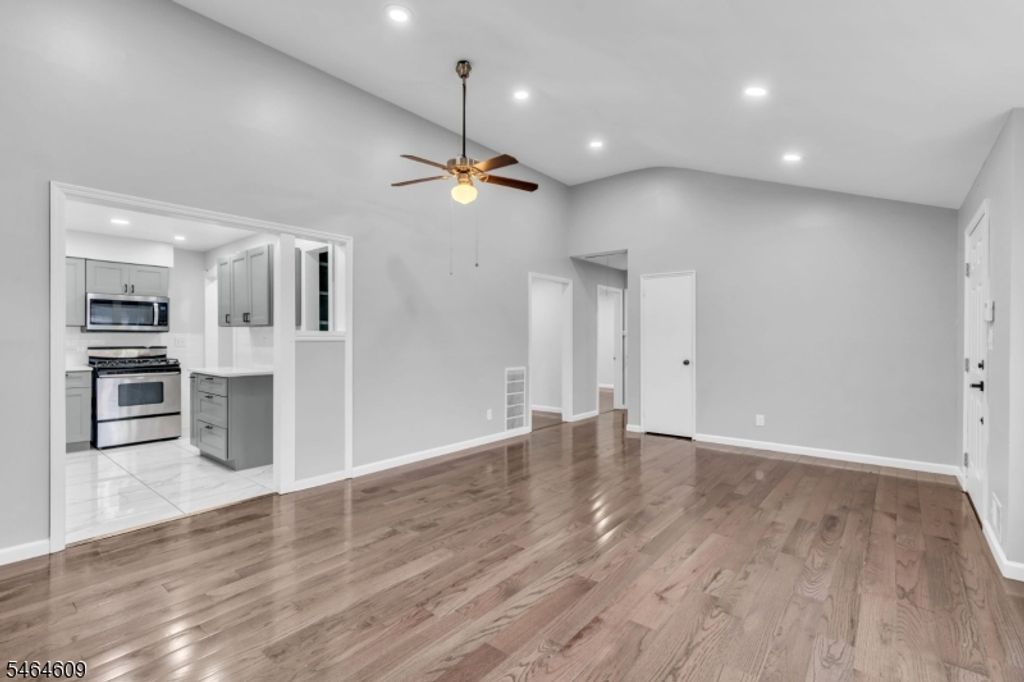 418 Harrison Ave, Manville Boro, NJ 08835 — photo 4