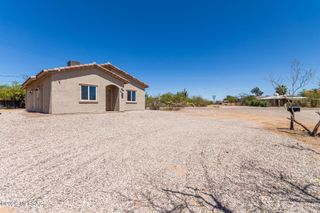10225 S Suncrest Drive, Tucson, AZ 85756