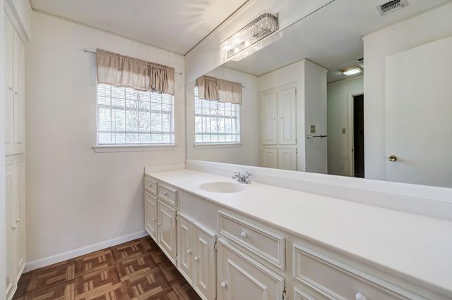 4002 Portsmouth Avenue, Houston, TX 77027
