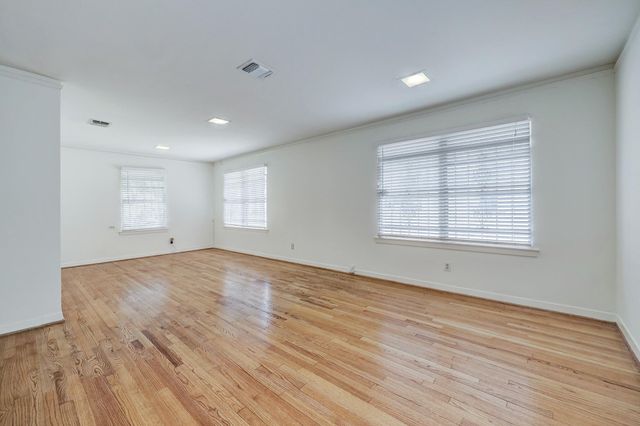 4002 Portsmouth Avenue, Houston, TX 77027